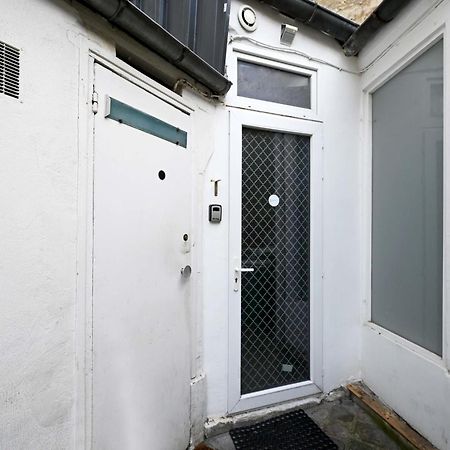 2 Bed Modern Fully Furnish Flat,Close To Buttes Chaumon Park Apartman Párizs Kültér fotó